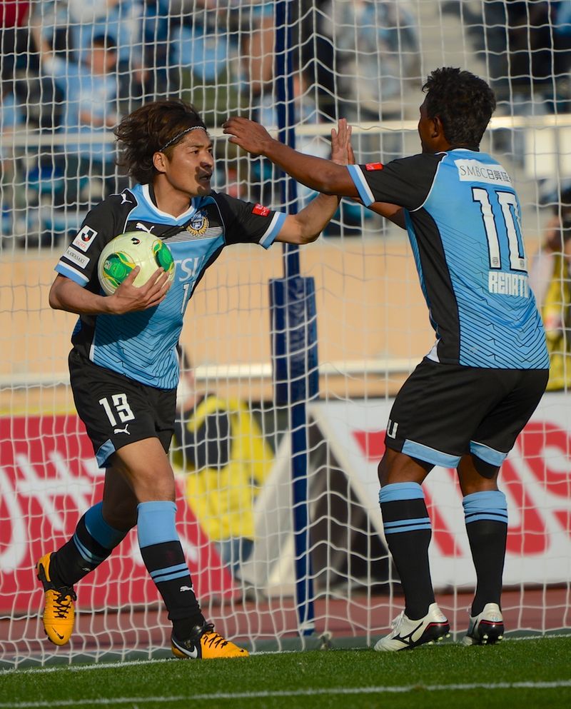 1300309frontale04