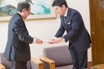 131119福田市長初登庁06